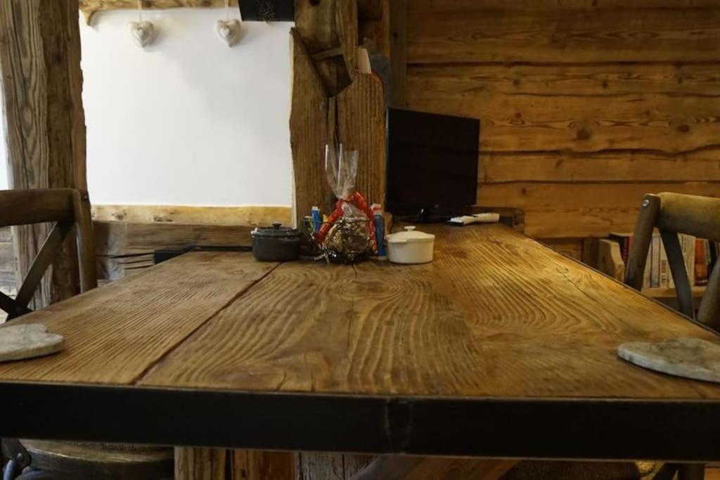 La Grange De Pimberty - Beautiful Apartments 27 Miles From Geneva Vailly エクステリア 写真
